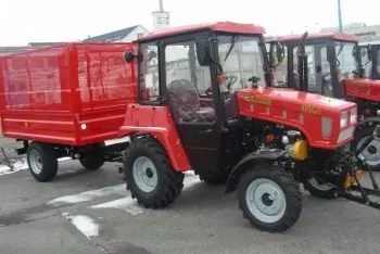 Трактор Беларус 320