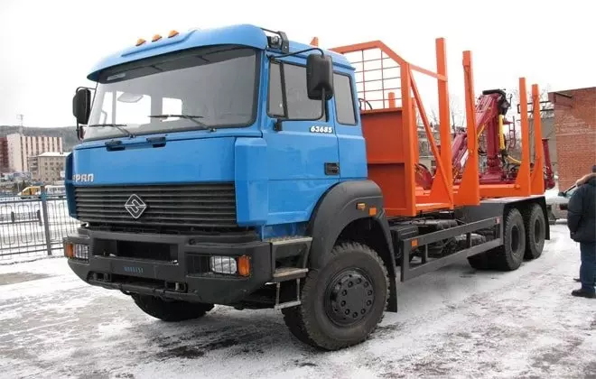 Самосвал Урал-63685