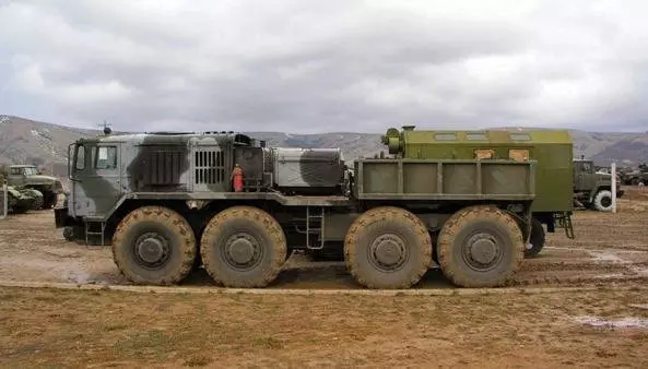 МАЗ-537