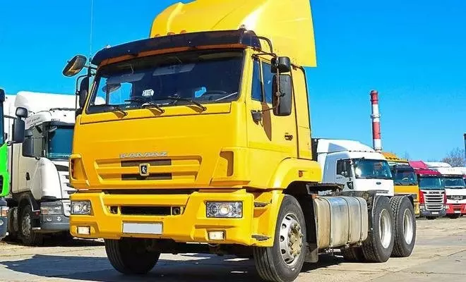 Седельный тягач КамАЗ 65116