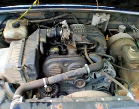 31105 Двигатель Chrysler