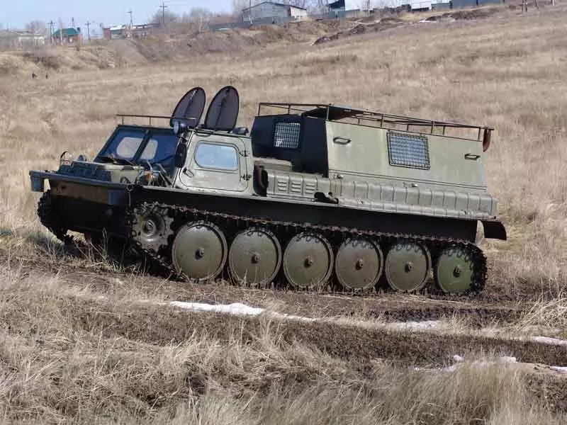 ГАЗ-71 в поле