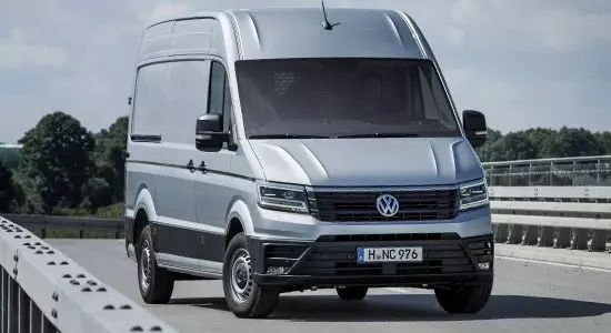 VW Crafter Van (2021-2022) на IronHorse.com
